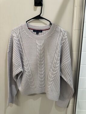 Tommy Hilfiger Light Gray Cable Crewneck Sweater